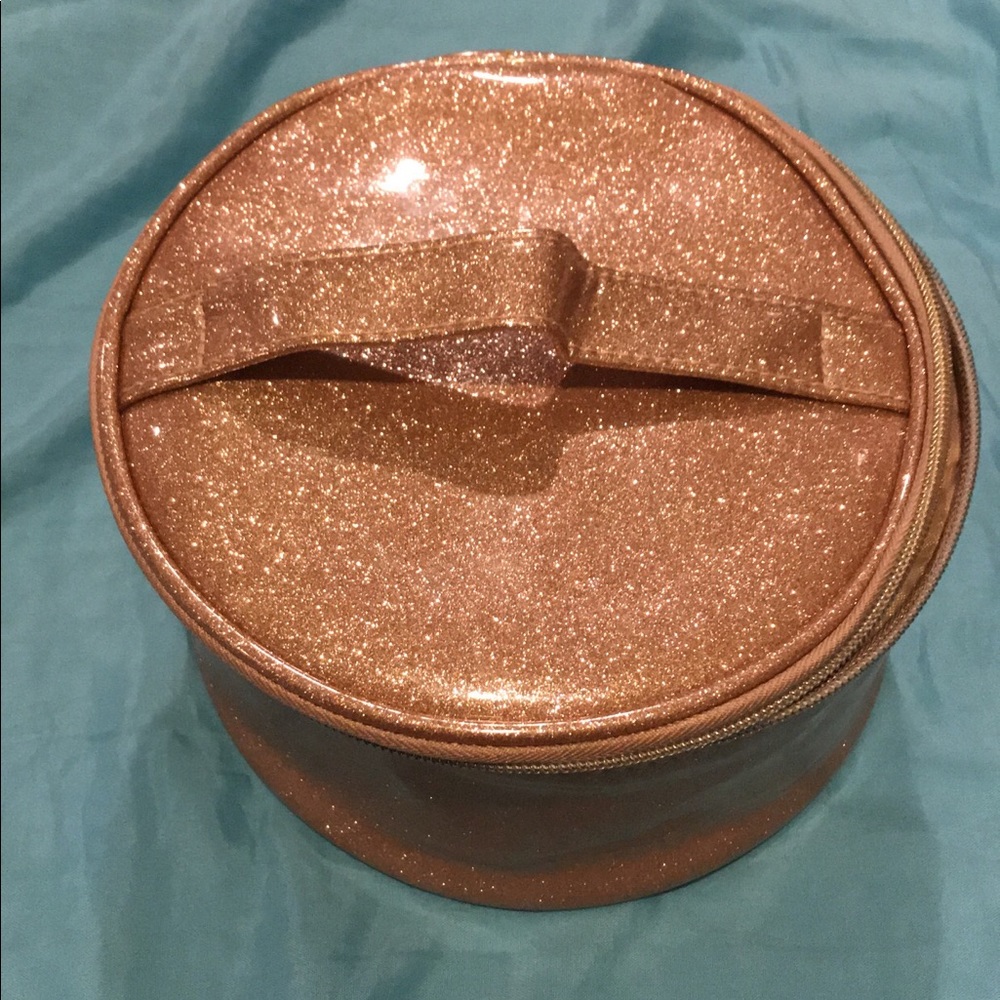 Makeup bag never used